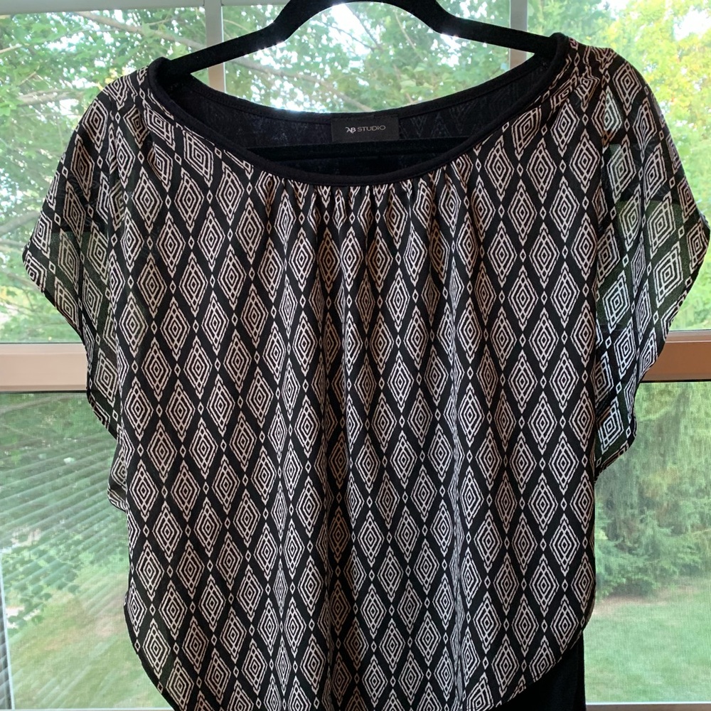 AB Studio Top - Picture 2 of 6